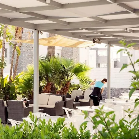アパートホテル Lantiana Gardens プロタラス
