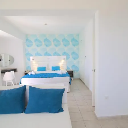 Lantiana Gardens 4*