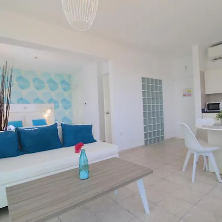 Lantiana Gardens 4*